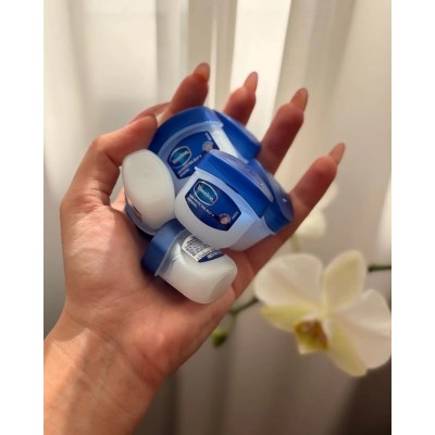 وازلین لب مینی سایز 5.5 گرمی vaseline Skin Protecting